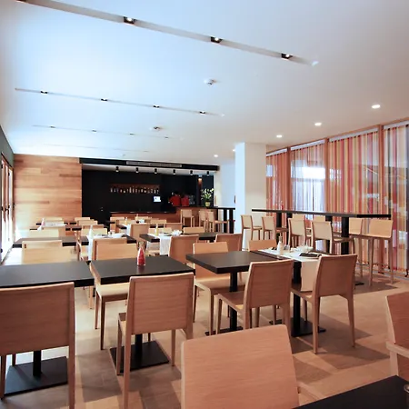 Raval De La Mar Hotel 4*