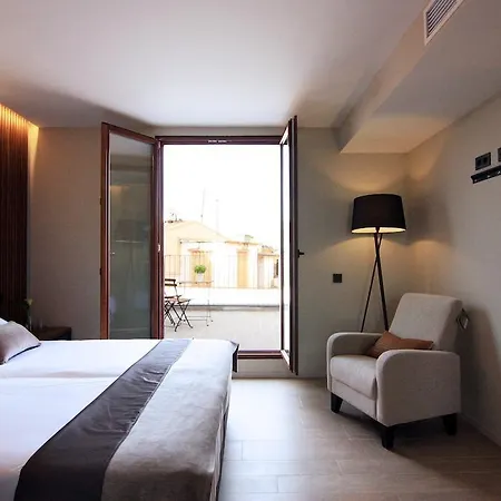 Raval De La Mar Hotel 4*