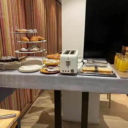 Raval De La Mar 호텔 4*