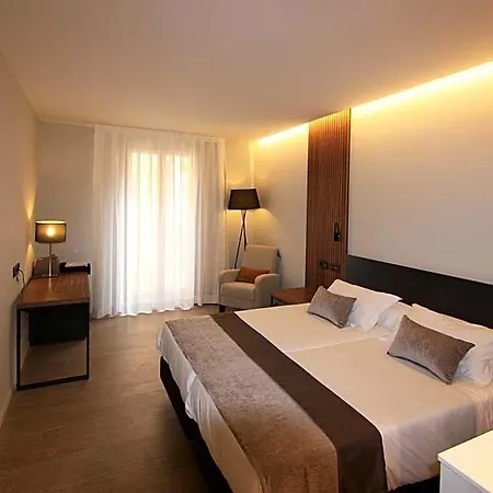 Raval De La Mar Hotel 4*