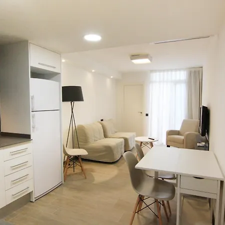 호텔 Raval De La Mar 4*