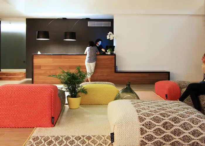Hotel Raval De La Mar 4*