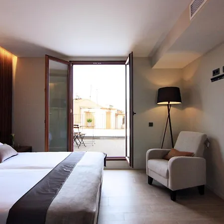 Raval De La Mar מלון 4*